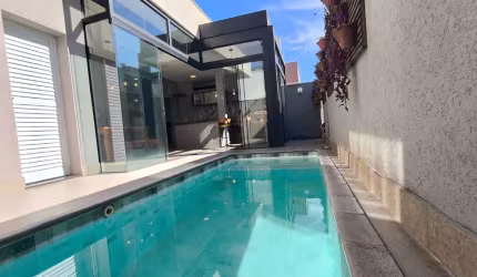 Casa no condomínio Villa Romana II para venda com 3 quartos, sendo 3 suítes, 155m²