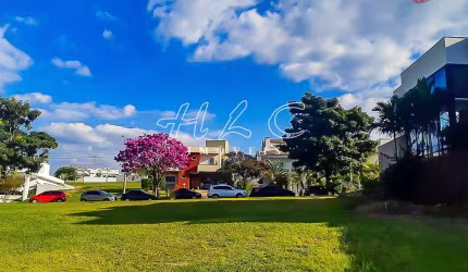 Oportunidade Única! Terreno à Venda no Condomínio Reserva da Serra - 587m²