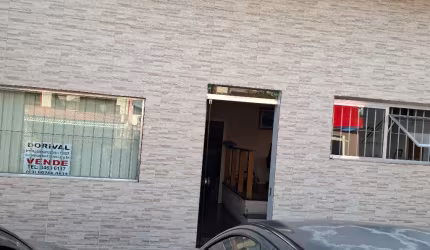 Ótima loja comercial na Vila Guilhermina Praia Grande.