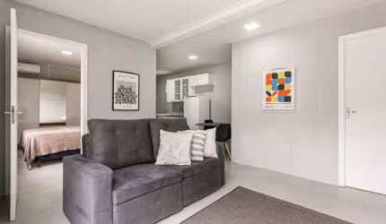 Apto de 1 Quarto 100% Mobiliado na Vila das Acácias – Viva o Melhor do Sul da Ilha!