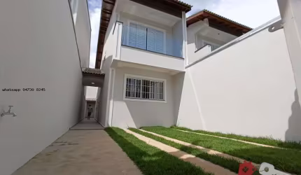 Sobrado para Venda em Arujá, Jardim Planalto, 3 dormitórios, 1 suíte, 3 banheiros, 2 vagas