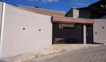 Linda Casa Térrea NOVA com 03 dormitórios (1st.) à venda, 150 m² por R$ 890.000 - Jardim Rodolfo - São José dos Campos/SP