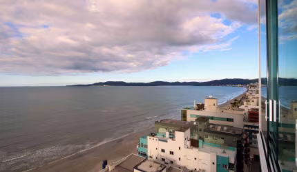 Apartamento para Temporada em Itapema, Meia Praia, 3 dormitórios, 3 suítes, 4 banheiros, 2 vagas