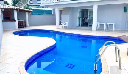 Casa para Temporada em Itapema, Centro, 4 dormitórios, 4 suítes, 5 banheiros, 3 vagas