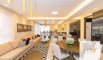 Casa em condomínio com 4 suítes e elevador