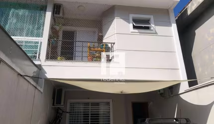 Sobrado à venda no Ipiranga de 150m² com 03 Suítes, energia solar e localização privilegiada por R$ 958.000,00