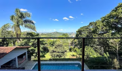 Casa com 5 quartos à venda, 287 m² por R$ 1.300.000 - Novo Horizonte - Juiz de Fora/MG
