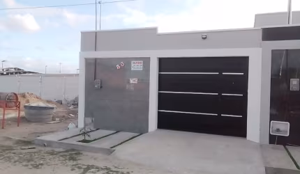 Casa Nova à Venda  em Quixadá-Ce 2 Quartos