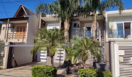 Casa localizada no bairro Estância Velha/Canoas