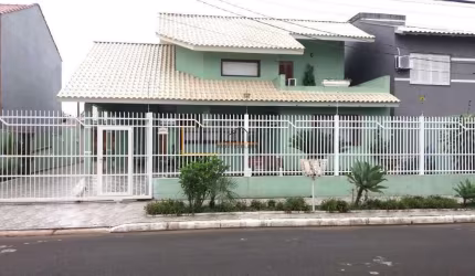 Linda casa no bairro Igara