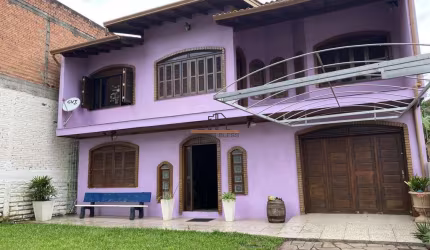 Ótima casa no bairro Igara