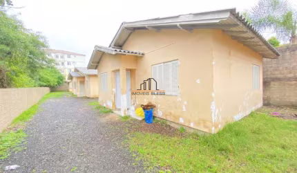 Casa localizada no bairro Fátima/Canoas