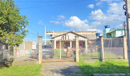 Casa localizada no bairro Estância Velha/Canoas
