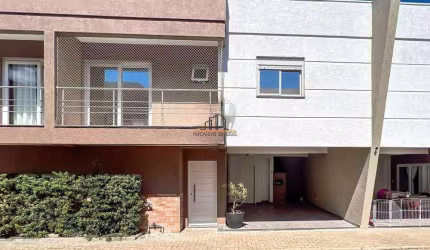 Sobrado em Condomínio localizado no bairro Niterói/Canoas