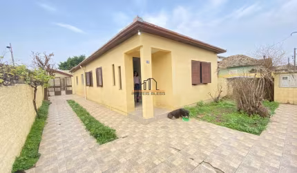 Casa localizada no bairro Rio Branco/Canoas