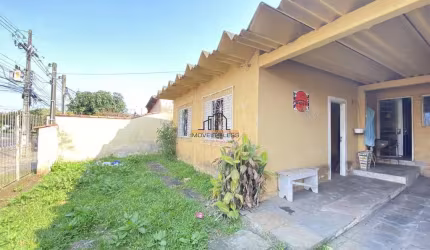 Casa localizada no bairro Estância Velha/Canoas
