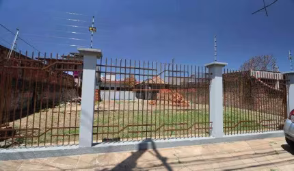 Casa localizada no bairro Rio Branco/Canoas