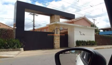 Casa em Condomínio Localizada no bairro Rio Branco/Canoas