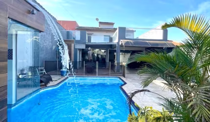 Vende-se Sobrado no Jardim Flórida