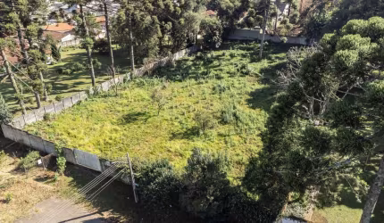 Terreno à venda no Orleans, Curitiba , 3000 m2 por R$ 2.700.000