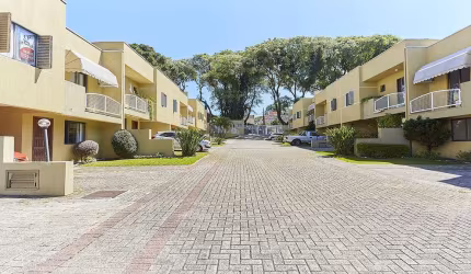 Casa com 5 quartos à venda na Rua Francisco Negrão, 70, Água Verde, Curitiba, 194 m2 por R$ 1.140.000