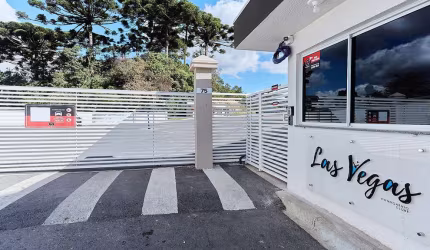 Apartamento com 2 quartos à venda na Rua Alfredo de Andrade, 75, Bonfim, Almirante Tamandaré, 43 m2 por R$ 230.000