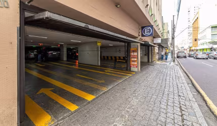 Garagem à venda no Centro, Curitiba , 15 m2 por R$ 45.000