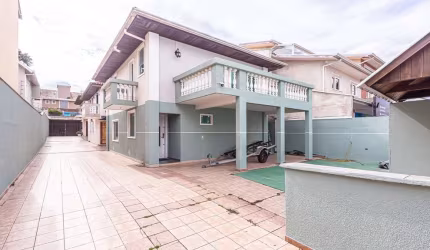 Casa com 3 quartos à venda na Rua Francisco Zanicotti Sobrinho, 127, Boa Vista, Curitiba, 151 m2 por R$ 680.000