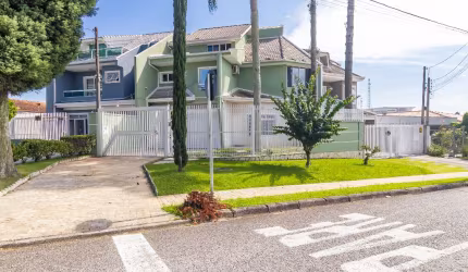 TRIPLEX ALTO PADRÃO EM ÁREA NOBRE DO GUABIROTUBA