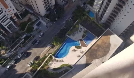 Apartamento de 200 metros quadrados no bairro Anália Franco com 4 quartos