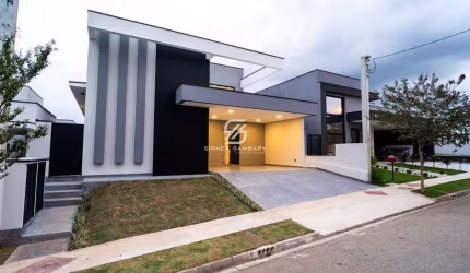 Casa térrea com 3 suítes recém construída no Chácara Ondina em Sorocaba/SP.