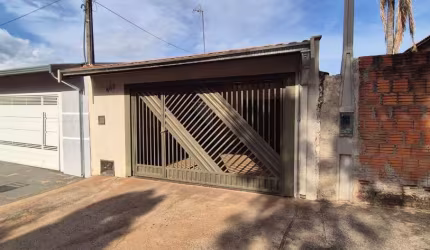 Casa térrea à venda