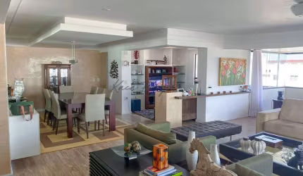 Apartamento 1 por andar com 234m², 3 suítes e 3 vagas