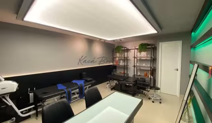 Sala comercial no Manhattan Business