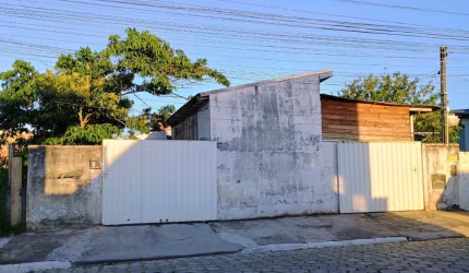 Casa a venda no bairro espinheiros