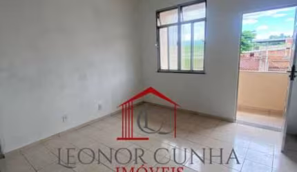 Apartamento com 1 quarto para alugar na Rua Engenheiro Almeida Gomes, Guadalupe, Rio de Janeiro, 55 m2 por R$ 700