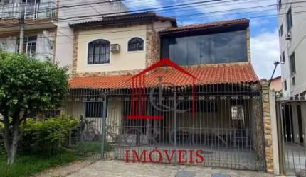 Casa com 4 quartos à venda na Rua Porto Santana, Vila Valqueire, Rio de Janeiro, 210 m2 por R$ 1.550.000