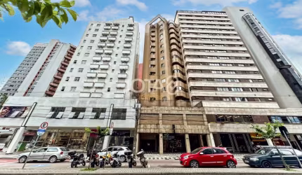 APARTAMENTO 2 QUARTOS NO BATEL