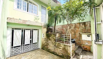 Sobrado 3 dorms 1 suíte Saúde | ao lado da Av. Bosque da Saúde | ótima localização estrutura de comércios e condução próximo | Compre alugado