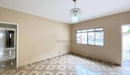 Casa 3 dorms Jardim Maria Estela | Fácil acesso | 4 vagas | Compre alugada | Churrasqueira