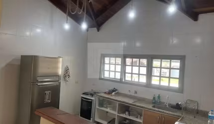 Sobrado para Venda em Bertioga, Maitinga, 2 dormitórios, 2 suítes, 3 banheiros, 10 vagas