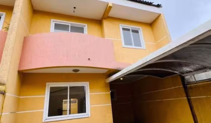 Sobrado à venda, 4 quartos, 2 suítes, 5 vagas, Uberaba - Curitiba/PR
