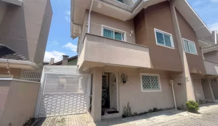 Triplex em condomínio