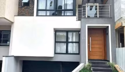 Casa em Condominio à venda, 3 quartos, 1 suíte, 3 vagas, Pinheirinho - Curitiba/PR