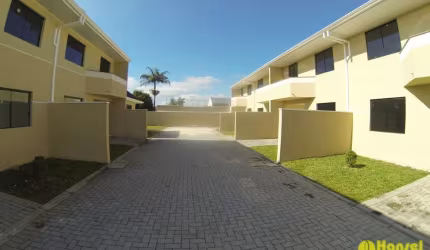 Sobrado com 3 quartos  à venda, 81.87 m2 por R$345000.00  - Alto Boqueirao - Curitiba/PR