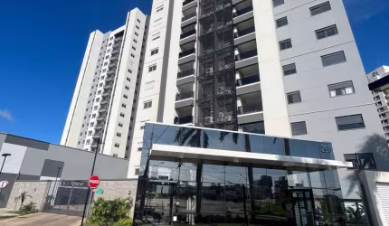 belissimo apartamento, sol da manha andar alto com 02 vagas de garagem, tudo que voce precisa para viver enfrente a praça, além do fácil acesso ! venha conferir