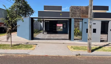 Vende Se Linda Casa de Esquina no Jardim Colina Verde em Maringá