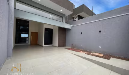Vende-se Casa no Jardim Industrial em Maringá