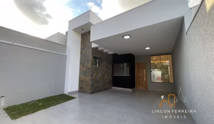 Vende-se Bela Casa Térrea no Jardim Monte Rei em Maringá