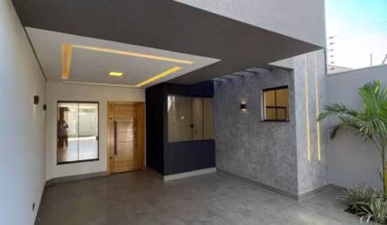 Vende-se Bela Casa Moderna no Jardim Paris II em Maringá
